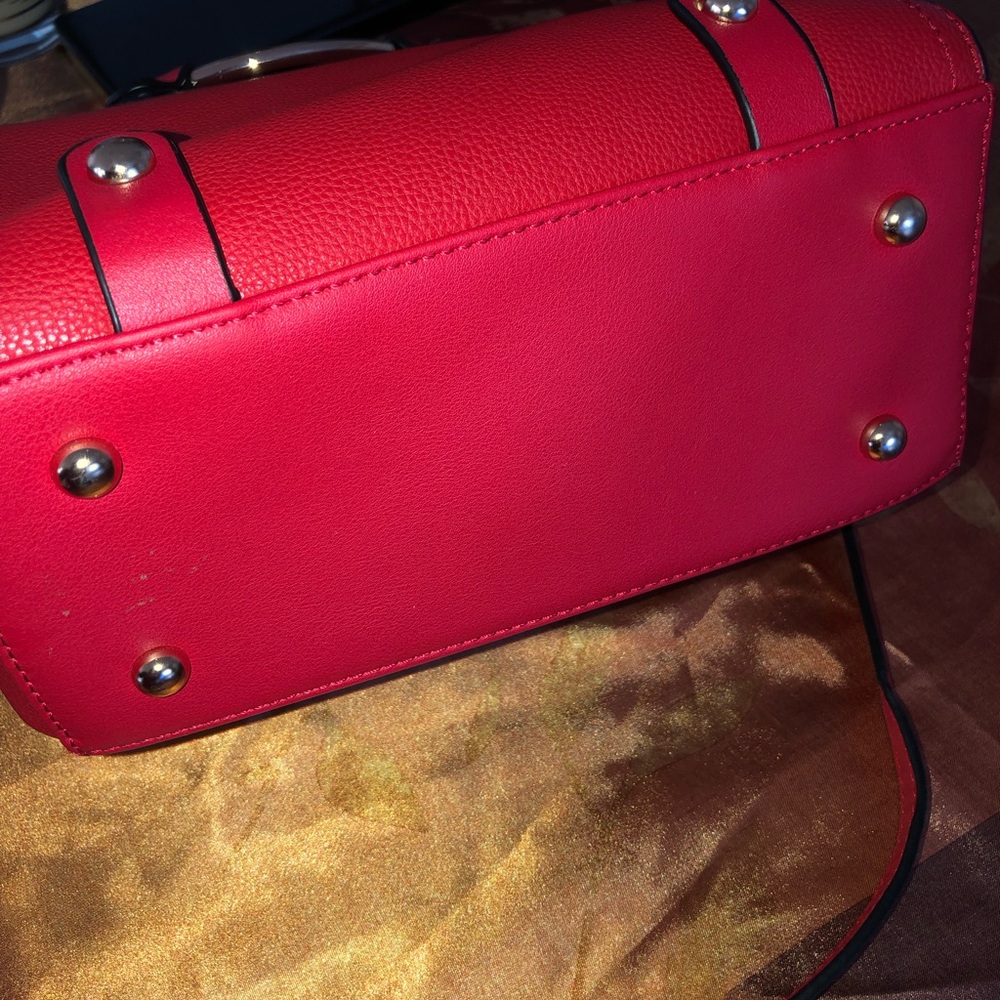 Red handbag - Picture 4 of 4